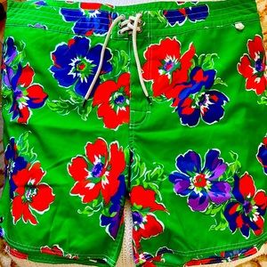 Polo size 40 Hawaiian floral lined shorts